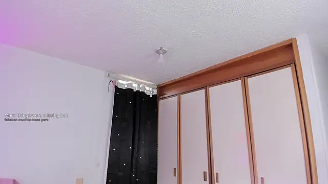 Snapshot of Londonttipton chatting on 10/03/25, 03:31 Londonttipton online show from 10/03/25, 03:31