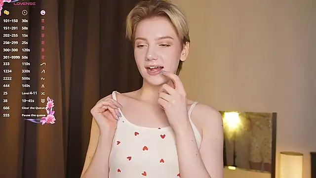 Snapshot of MaeEversley chatting on 03/01/26, 05:42 MaeEversley online show from 03/01/26, 05:42