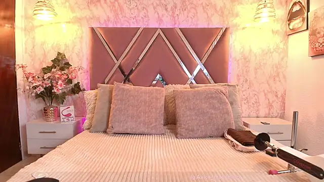 Snapshot of Aliice1_ chatting on 09/11/25, 08:31 Aliice1 online show from 09/11/25, 08:31