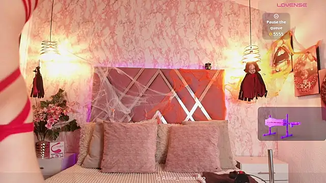 Snapshot of Aliice1_ chatting on 10/30/25, 07:47 Aliice1 online show from 10/30/25, 07:47