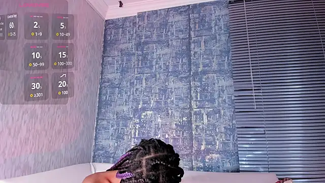 NathalyLeen online show from 11/14/25, 08:40