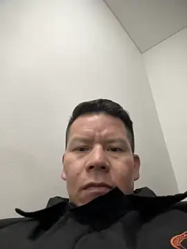 Manu0586 online show from 10/16/25, 07:20