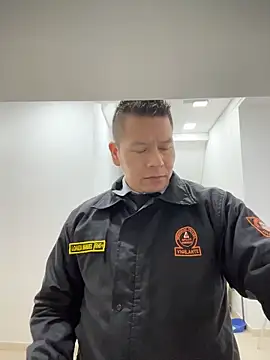 Manu0586 online show from 11/10/25, 01:26