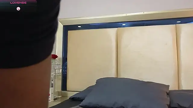 Snapshot of CharlesBrown_ chatting on 03/09/26, 01:37 CharlesBrown online show from 03/09/26, 01:37