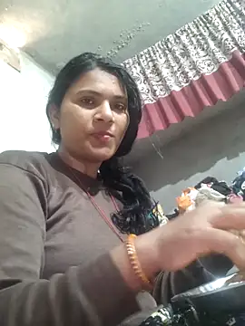 couple 71 online show from 12/03/25, 05:37