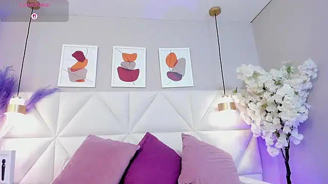 Snapshot of Valeria_carter chatting on 11/07/25, 08:42 Valeria carter online show from 11/07/25, 08:42