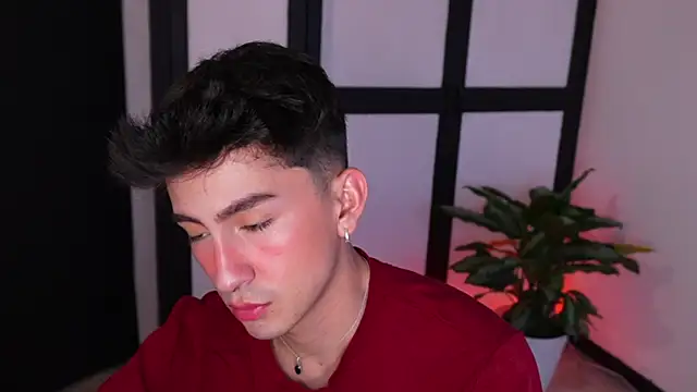 sweettaaron01 online show from 07/28/26, 11:04