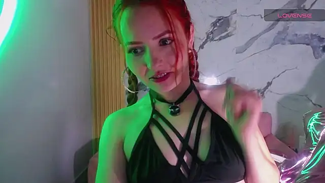 mady0619 ch online show from 09/30/25, 11:04