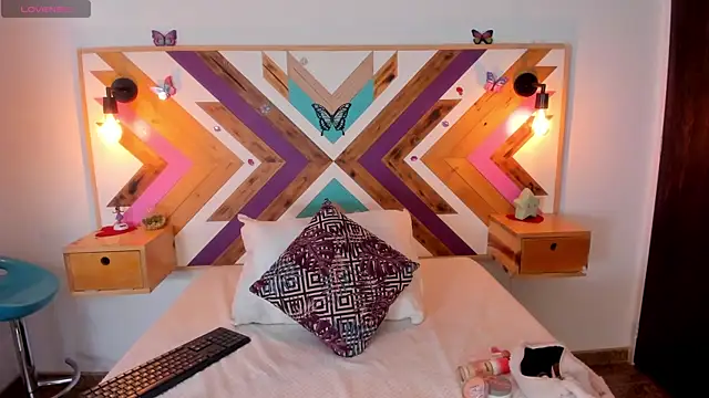 ZairaVanCleef online show from 09/26/25, 02:21