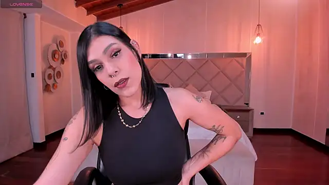 SarahYates online show from 09/27/25, 04:17