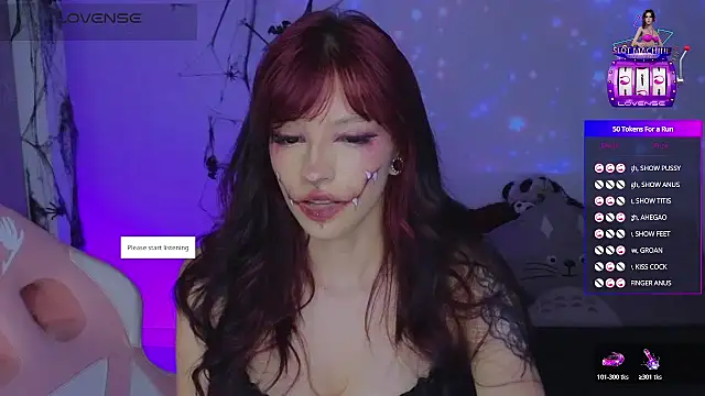 Snapshot of Moonlightt_21 chatting on 10/18/25, 04:15 Moonlightt 21 online show from 10/18/25, 04:15