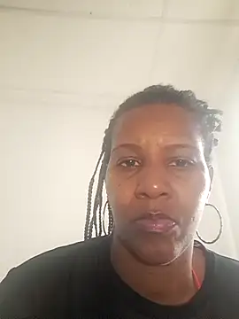 Snapshot of VikysDavis chatting on 04/07/26, 05:24 VikysDavis online show from 04/07/26, 05:24