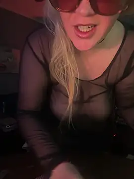 Granlady7 online show from 04/30/26, 01:23