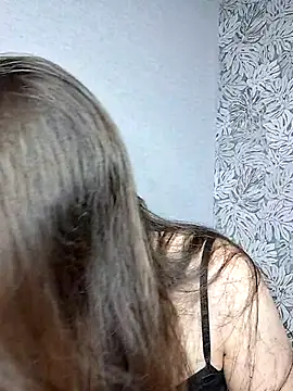 Snapshot of Olivia_OliV chatting on 06/24/26, 01:04 Olivia OliV online show from 06/24/26, 01:04