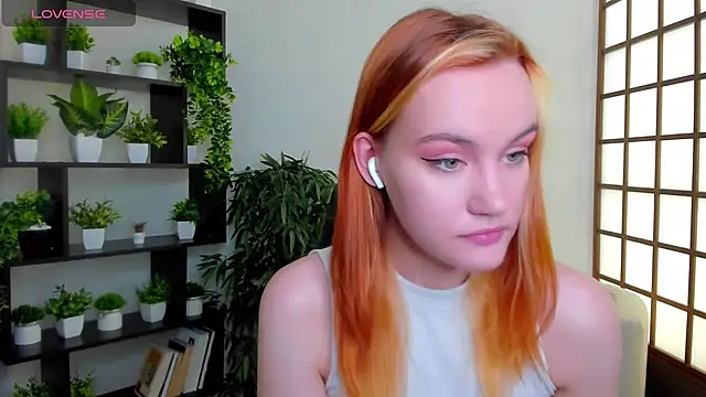 Ida FaneStain online show from 10/19/25, 02:45