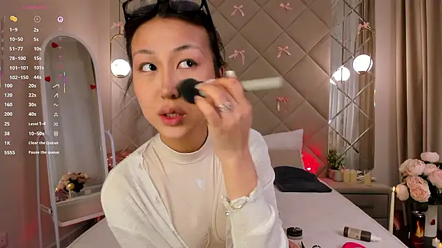 Nelly Kimm online show from 03/09/26, 12:58