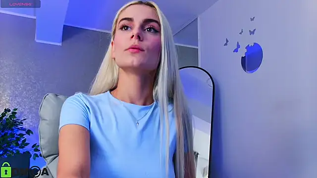 SelenaDaze online show from 09/22/25, 03:30