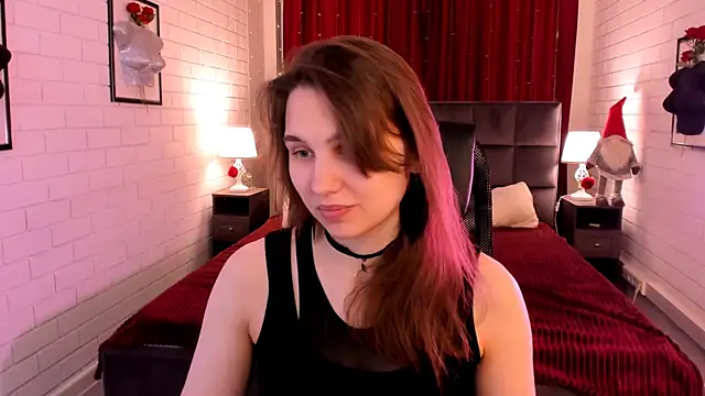 Snapshot of TessaMill chatting on 04/27/26, 05:38 TessaMill online show from 04/27/26, 05:38