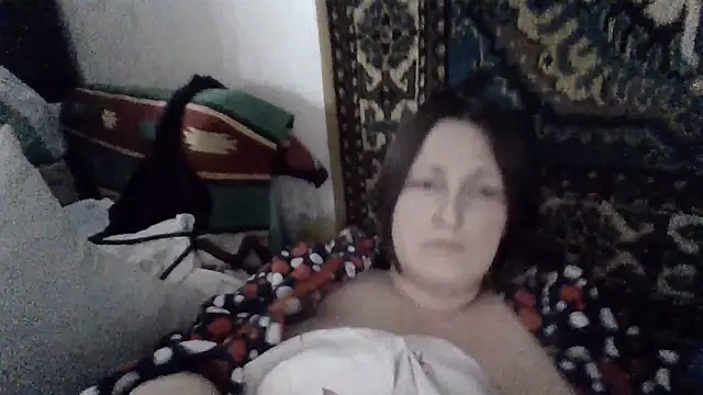 Snapshot of AllaSowinskaya chatting on 11/28/25, 09:01 AllaSowinskaya online show from 11/28/25, 09:01