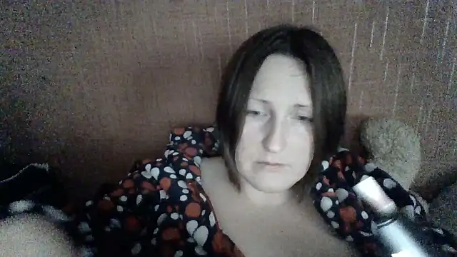 Snapshot of AllaSowinskaya chatting on 01/15/26, 10:53 AllaSowinskaya online show from 01/15/26, 10:53