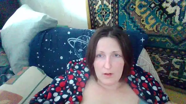 Snapshot of AllaSowinskaya chatting on 02/21/26, 10:38 AllaSowinskaya online show from 02/21/26, 10:38