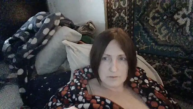 Snapshot of AllaSowinskaya chatting on 02/25/26, 02:27 AllaSowinskaya online show from 02/25/26, 02:27