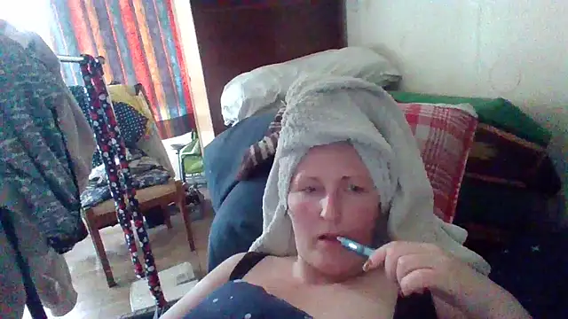 AllaSowinskaya online show from 05/12/26, 11:29