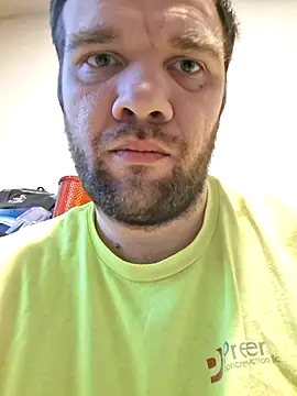 Snapshot of Bigdnh69 chatting on 03/22/26, 04:21 Bigdnh69 online show from 03/22/26, 04:21