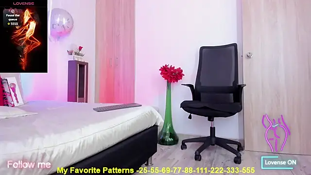 miaroberts69 online show from 09/27/25, 04:28