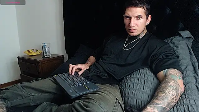 Snapshot of Shane_Clay chatting on 02/08/26, 12:36 Shane Clay online show from 02/08/26, 12:36