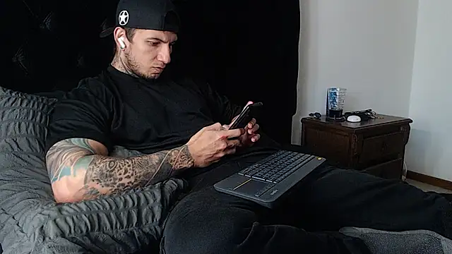 Snapshot of Shane_Clay chatting on 02/15/26, 07:10 Shane Clay online show from 02/15/26, 07:10