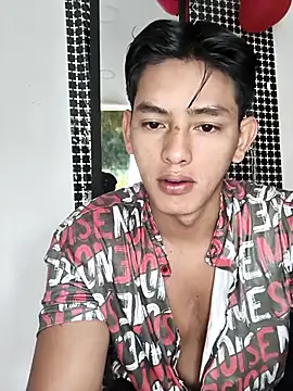 Hiroshi Shen online show from 10/13/25, 12:27