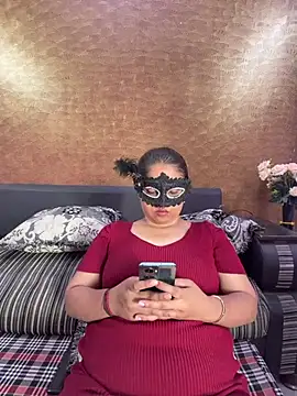 Snapshot of Iampriyaaa15 chatting on 07/13/26, 07:55 Iampriyaaa15 online show from 07/13/26, 07:55