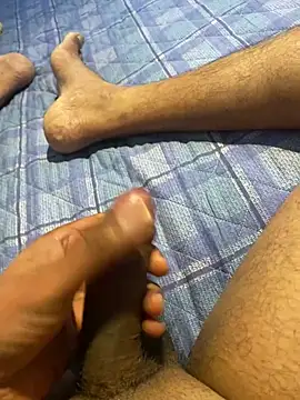 Snapshot of girlslvrs chatting on 01/09/26, 11:06 girlslvrs online show from 01/09/26, 11:06