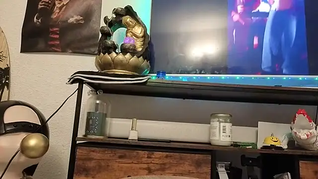 Snapshot of Oulola777 chatting on 11/12/25, 06:30 Oulola777 online show from 11/12/25, 06:30