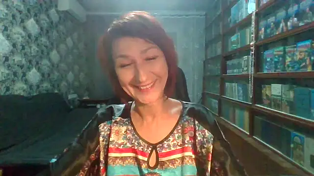 Snapshot of Pline1 chatting on 07/11/26, 08:00 Pline1 online show from 07/11/26, 08:00