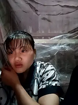 Snapshot of memeto_sexy chatting on 10/05/25, 01:53 memeto sexy online show from 10/05/25, 01:53