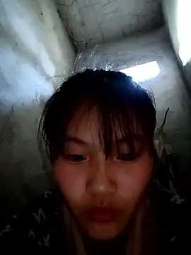 Snapshot of memeto_sexy chatting on 10/13/25, 09:31 memeto sexy online show from 10/13/25, 09:31