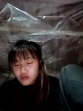 Snapshot of memeto_sexy chatting on 10/22/25, 12:27 memeto sexy online show from 10/22/25, 12:27