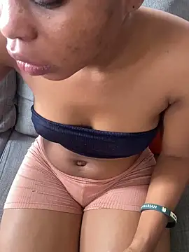 PrettyNina77 online show from 09/17/25, 10:06