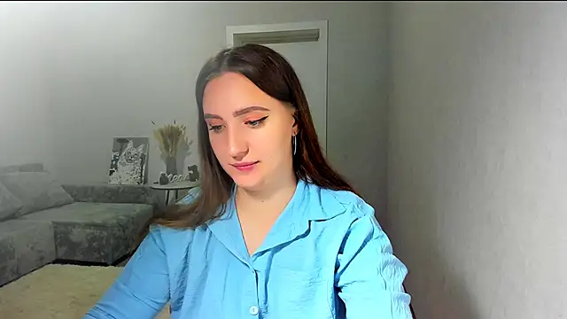 Wise Bunny online show from 06/12/26, 05:56