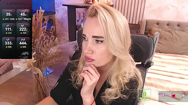 Snapshot of FreeBerryMILF chatting on 02/07/26, 08:12 FreeBerryMILF online show from 02/07/26, 08:12