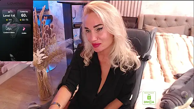 Snapshot of FreeBerryMILF chatting on 04/04/26, 09:23 FreeBerryMILF online show from 04/04/26, 09:23