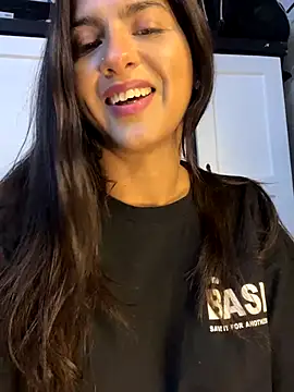 chicachocolate01 online show from 10/24/25, 03:25