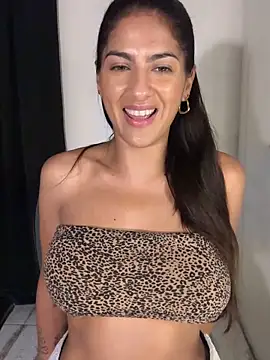 chicachocolate01 online show from 03/17/26, 05:49