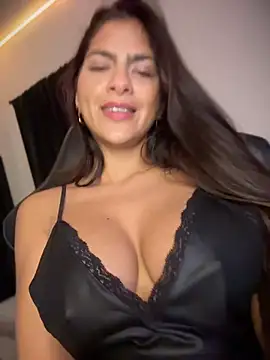 chicachocolate01 online show from 06/07/26, 05:22