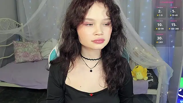 Snapshot of EmilyChaves chatting on 04/09/26, 06:19 EmilyChaves online show from 04/09/26, 06:19