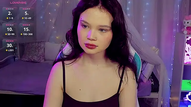 Snapshot of EmilyChaves chatting on 04/21/26, 06:31 EmilyChaves online show from 04/21/26, 06:31