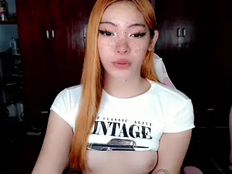 Snapshot of Miss_hornydolly chatting on 12/01/25, 11:04 Miss hornydolly online show from 12/01/25, 11:04