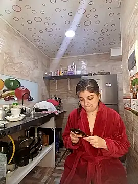 Snapshot of queemking chatting on 01/07/26, 11:18 queemking online show from 01/07/26, 11:18